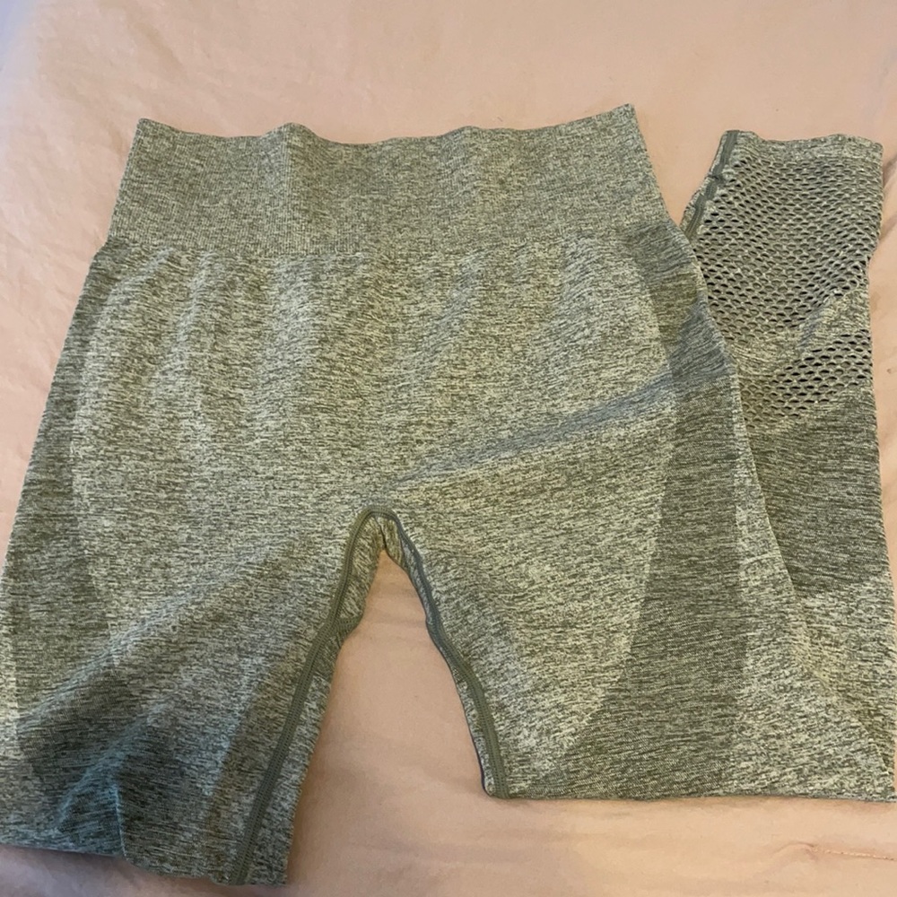 Victoria’s Secret leggings